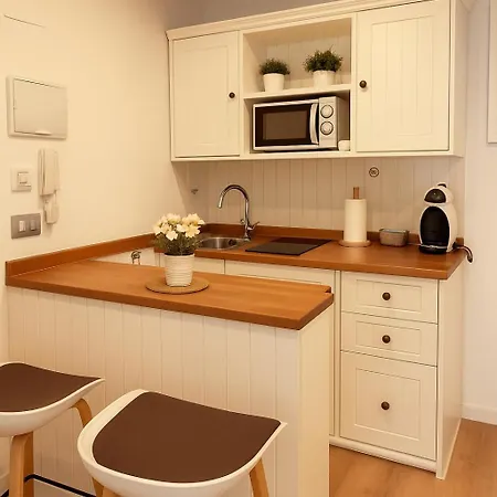 Acetres 5 Boutique *